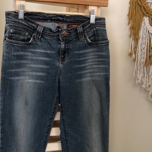 Women’s jeans